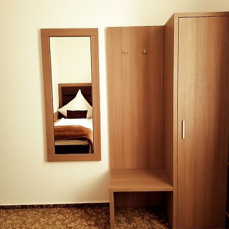 Hotel Dormir Moers Zewnętrze zdjęcie