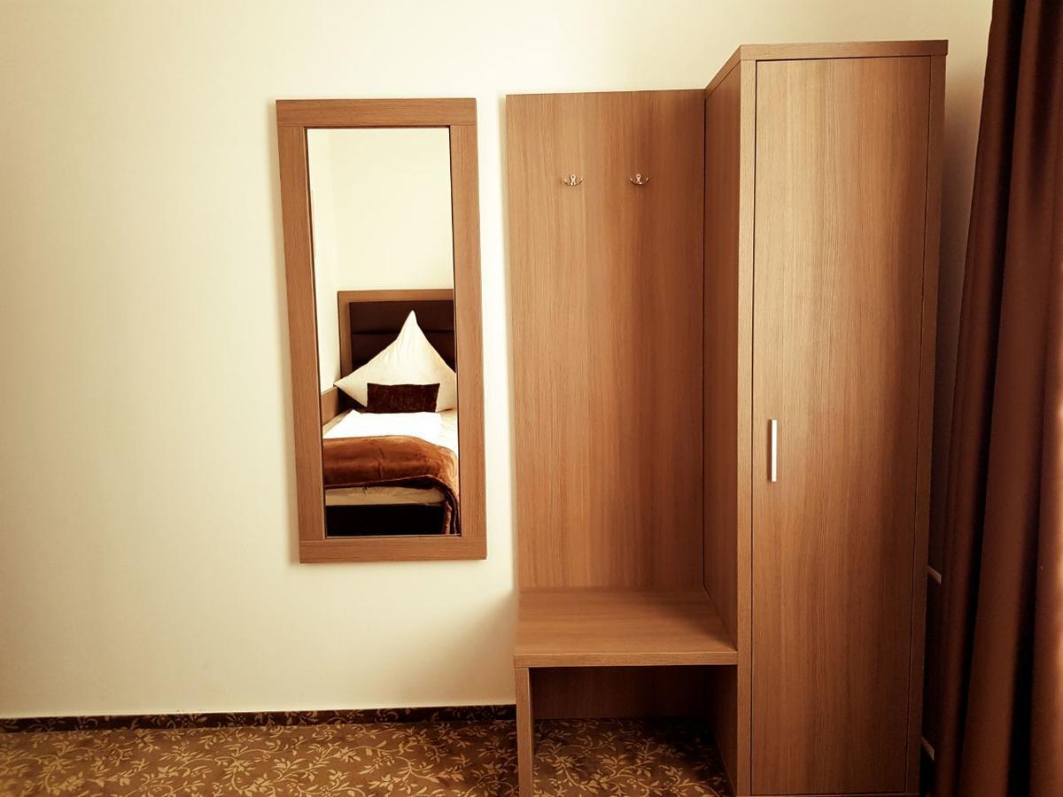 Hotel Dormir Moers Zewnętrze zdjęcie